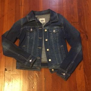 Old navy denim jacket size XS fits S too!
